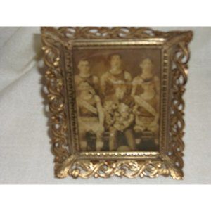 Antique Basketball Players Photo 1917 Bay State/Gold Frame